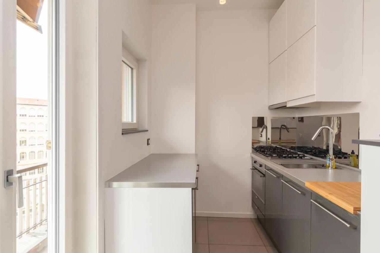 Cosy 1 Bed Flat With Terrace Apartment Милано Екстериор снимка